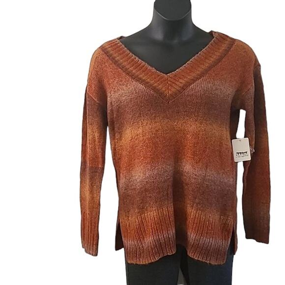NWT A.N.A Women’s Red Brown Orange Ombre V-Neck Pullover Sweater Size Medium - Picture 3 of 7